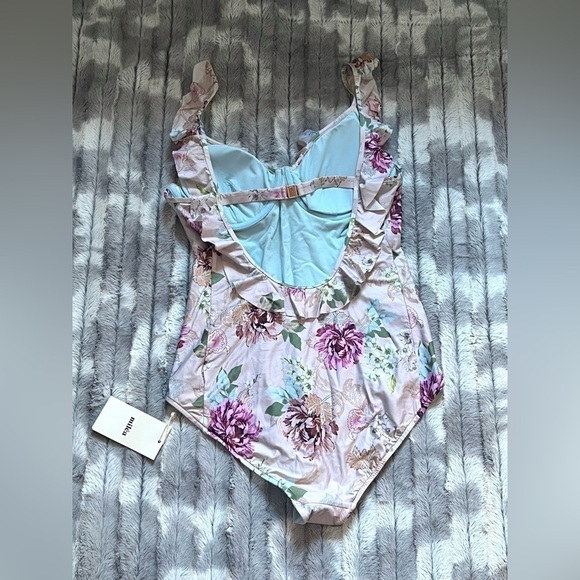 Milea Desert Rose Frill One Piece - Picture 4 of 13